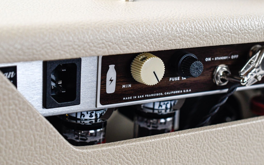 Milkman 5W Half Pint w- Fane A30 Cream-10.jpg