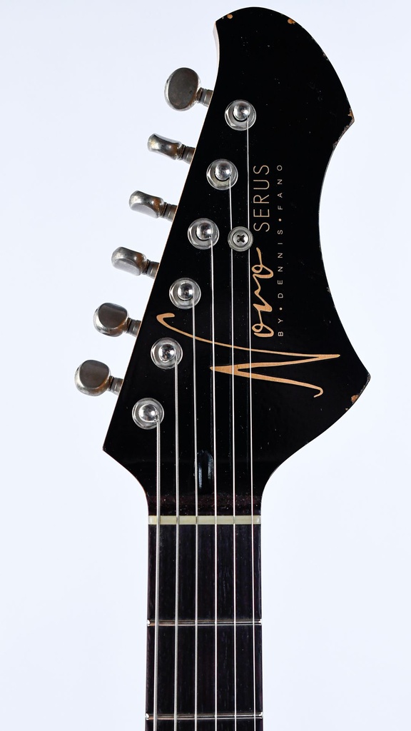 Novo Serus J Faded Sparkling Burgundy-6.jpg