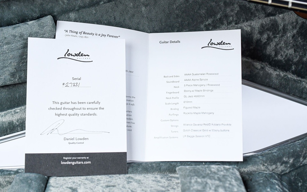 Lowden WL35J Guatamalan Rosewood Alpine Spruce 2023-2.jpg
