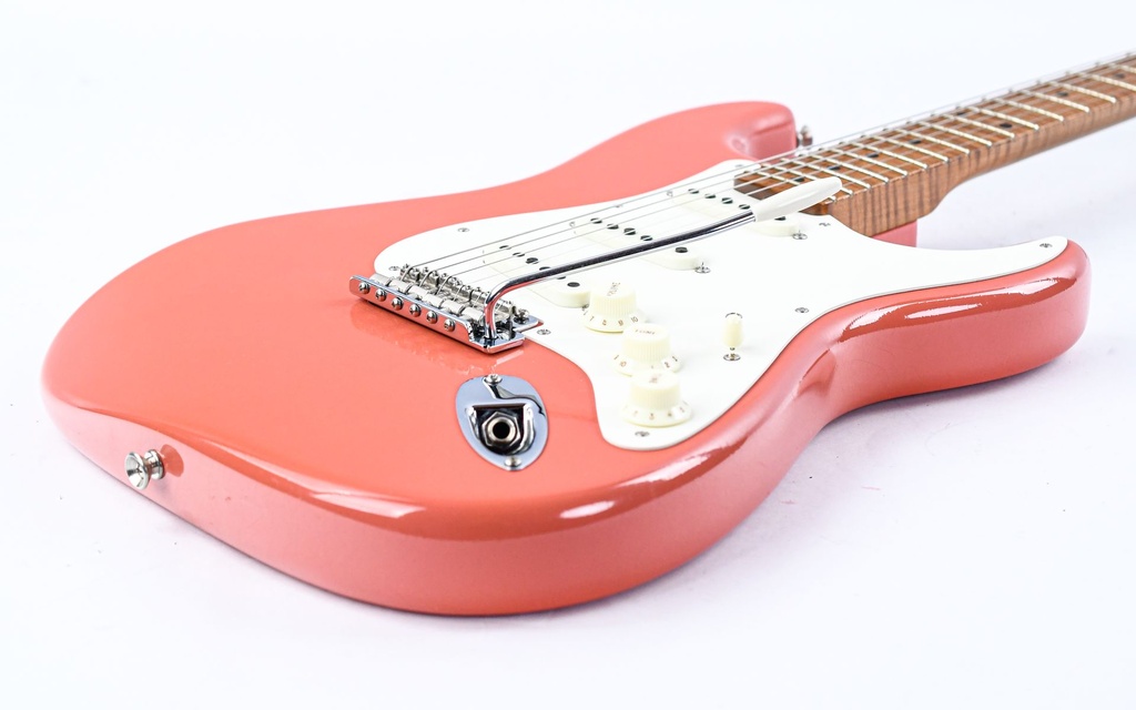 Fender Ltd RSTD 50s Stratocaster LCC Coral Pink 2024-12.jpg