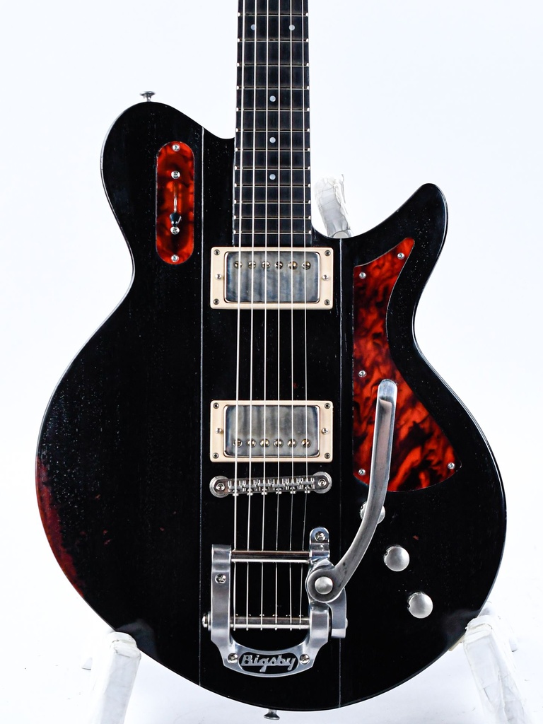 Eastman Juliet black vanish bigsby 2024-3.jpg