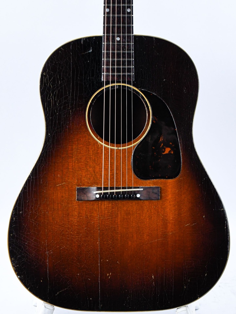 Gibson J45 Sunburst 1948-3.jpg