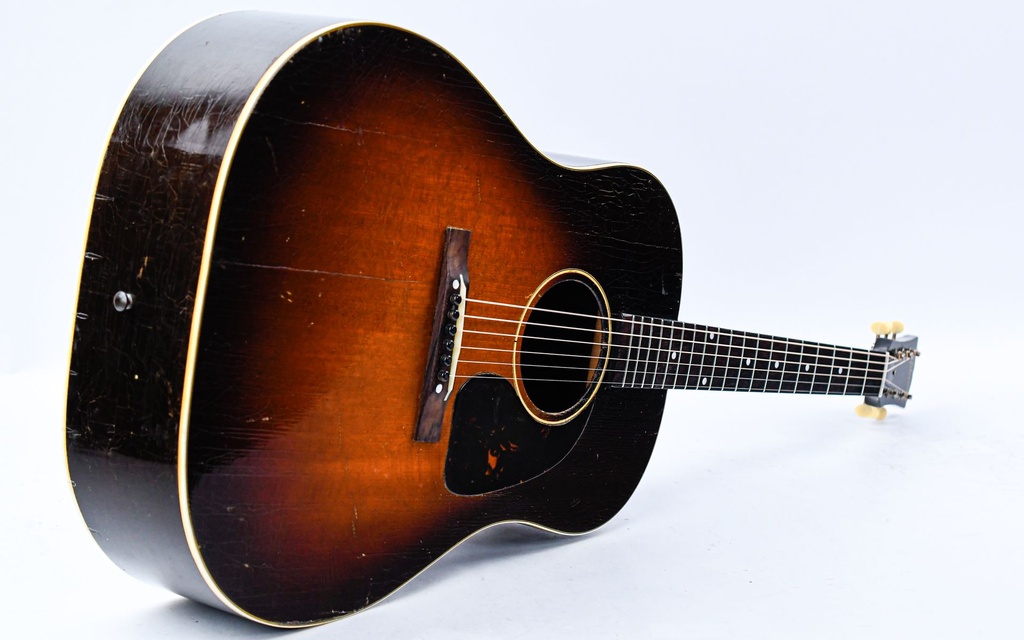Gibson J45 Sunburst 1948-11.jpg