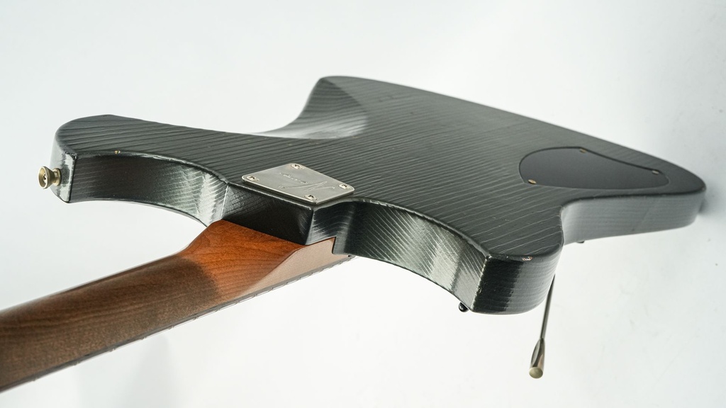 Novo Voltur J Charcoal Frost 2024-10.jpg