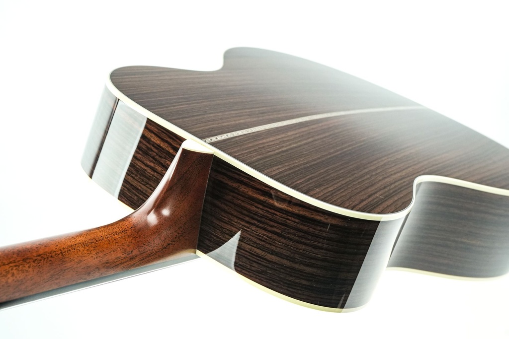 Martin OMJM John Mayer Signature-9.jpg