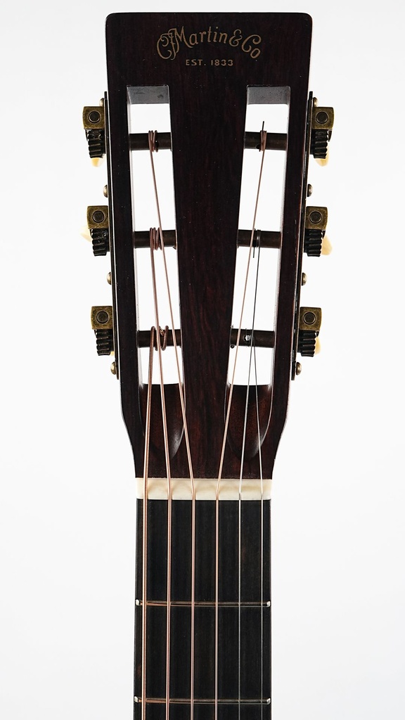 Martin Custom Shop 00 Sinker Mahogany Spruce 2022-4.jpg