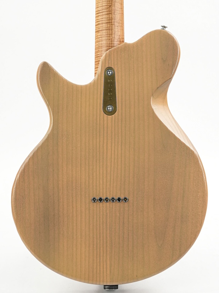 Eastman D'Ambrosio Kingtone Butterscotch 2024-7.jpg