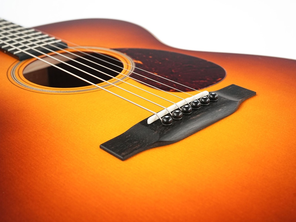 Collings OM1A JL Julian Lage Sunburst-10.jpg