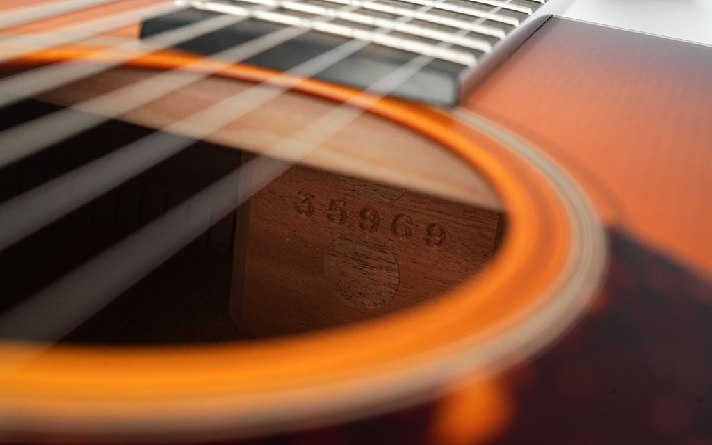 Collings OM1A JL Julian Lage Sunburst-12.jpg