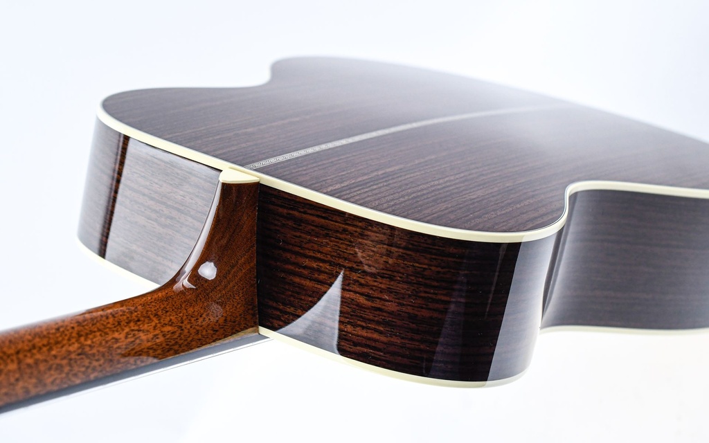 Martin 000-EC 30th Anniversary #2959704-9.jpg