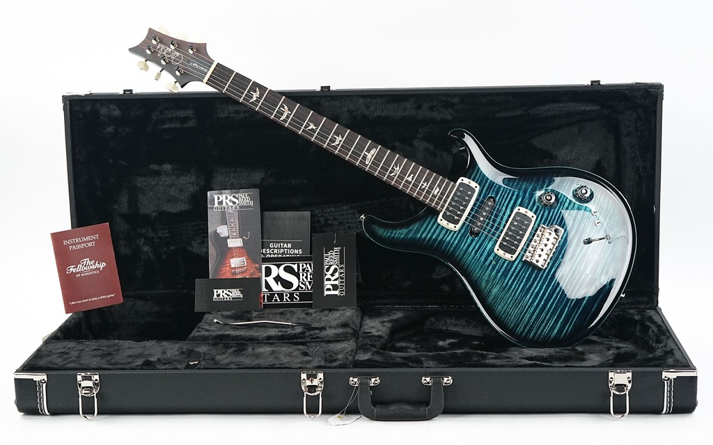 PRS Modern Eagle V Cobalt Smokeburst #0390608-1.jpg