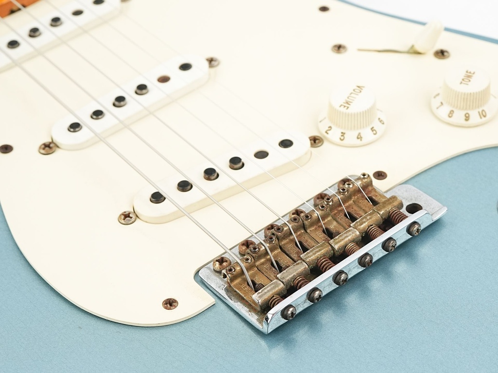 [R63023] Fender Custom Shop Total Tone 50s Ice Blue Metallic 2013-11.jpg