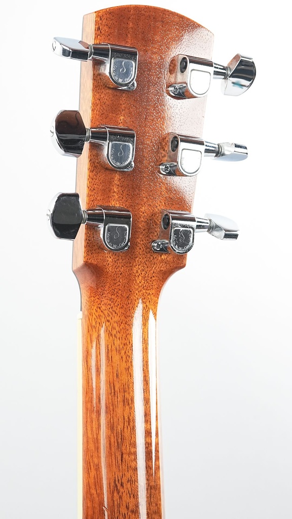 Larrivee D Custom 1993-5.jpg