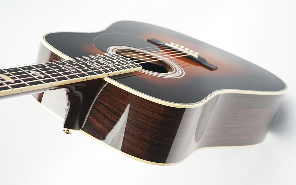 Martin D41 Sunburst Anthem 2022-8.jpg