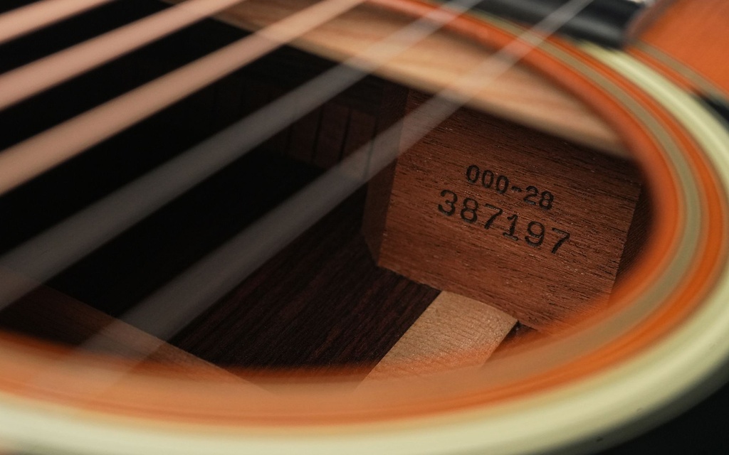 Martin 00028 Shaded 1976-11.jpg