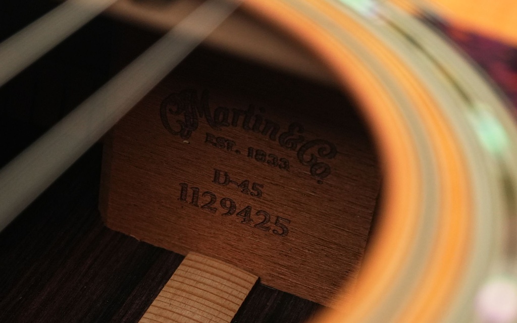 Martin D45 Rosewood Spruce 2006-12.jpg