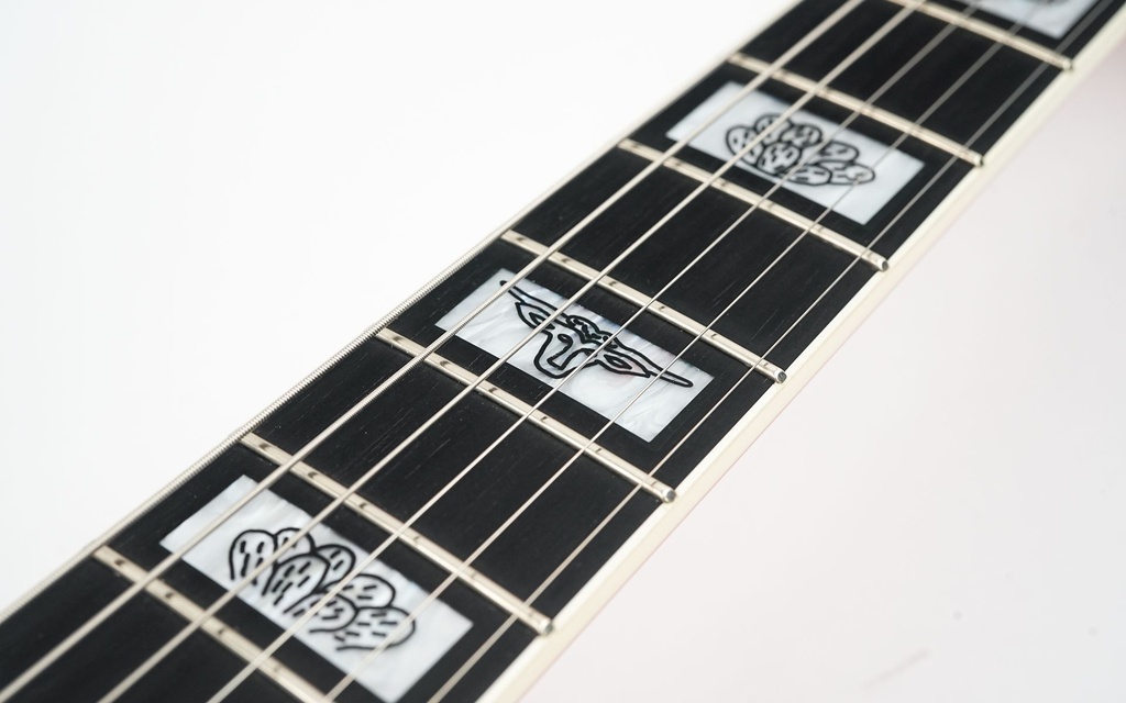 Gretsch G6120 Orange 1991-12.jpg