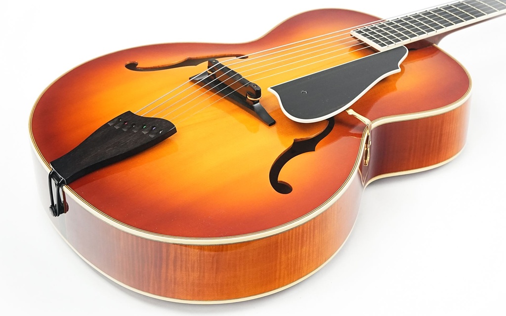 [980810] Andy Manson DE Acoustic Archtop Sunburst 1998-11.jpg