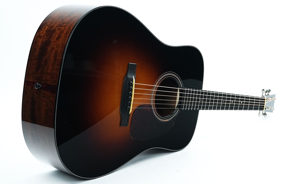 Collings D1A HC Hill Country Sunburst B-Stock-11.jpg