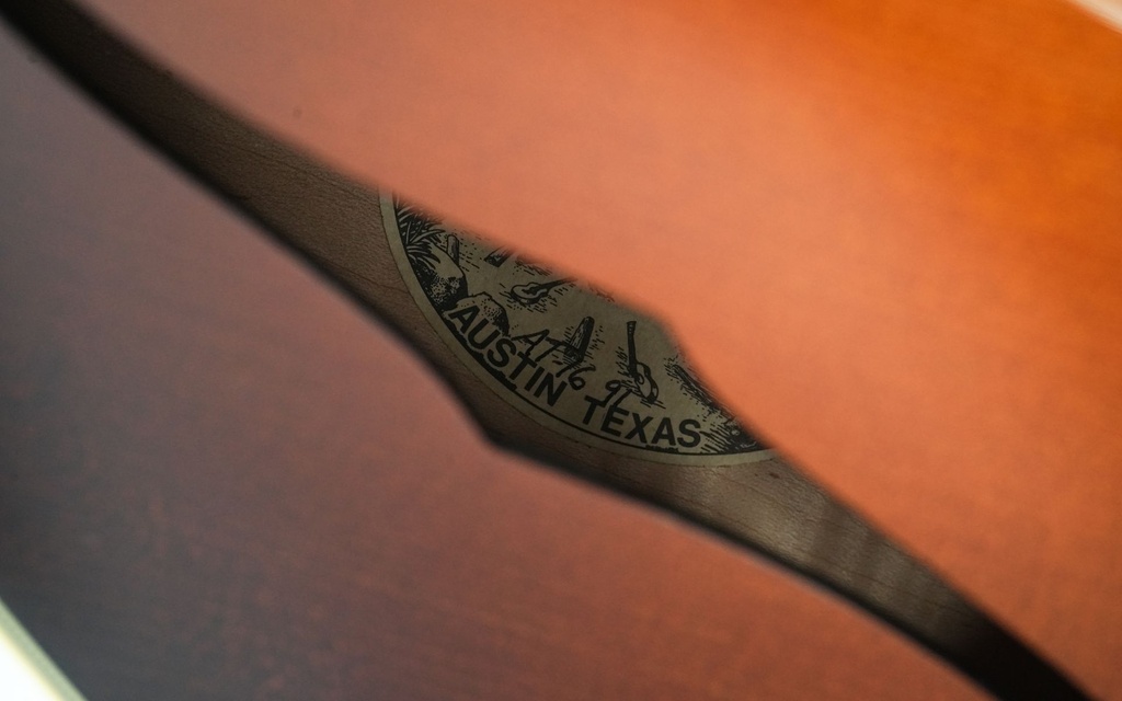 Collings AT16 Tobacco Sunburst 2017?-11.jpg