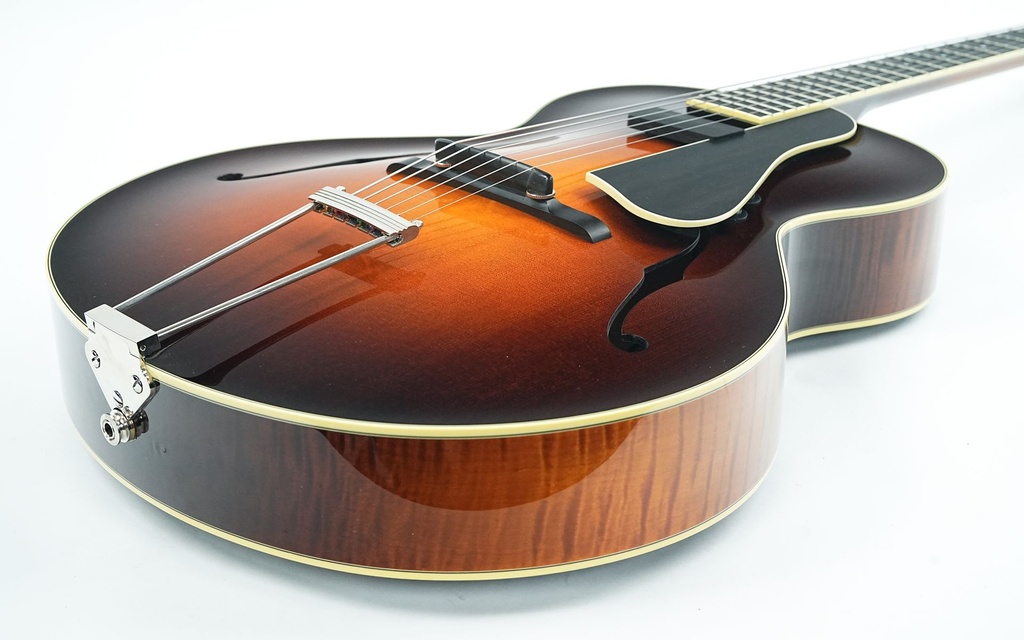 Collings AT16 Tobacco Sunburst 2017?-14.jpg