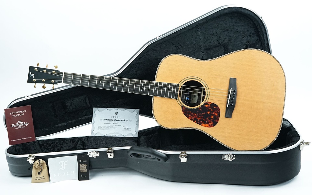 Furch Vintage 2 D-SR a Lefty-1.jpg