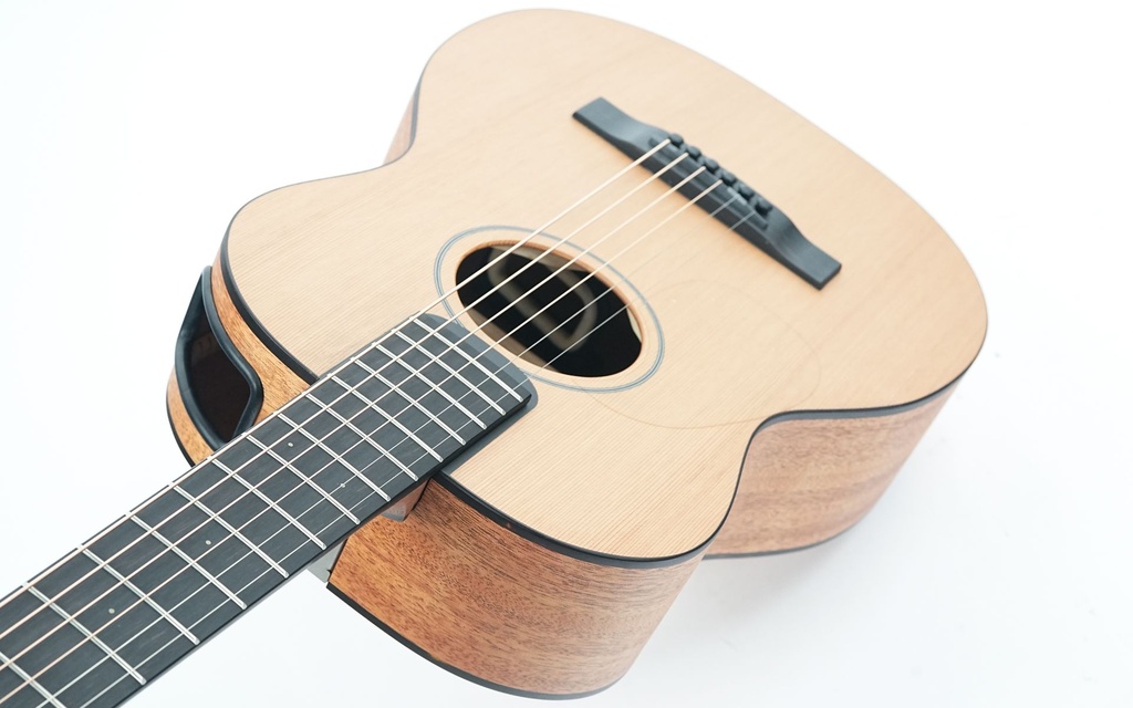 Furch LJ10 Little Jane CM Travel Guitar Lefty-8.jpg