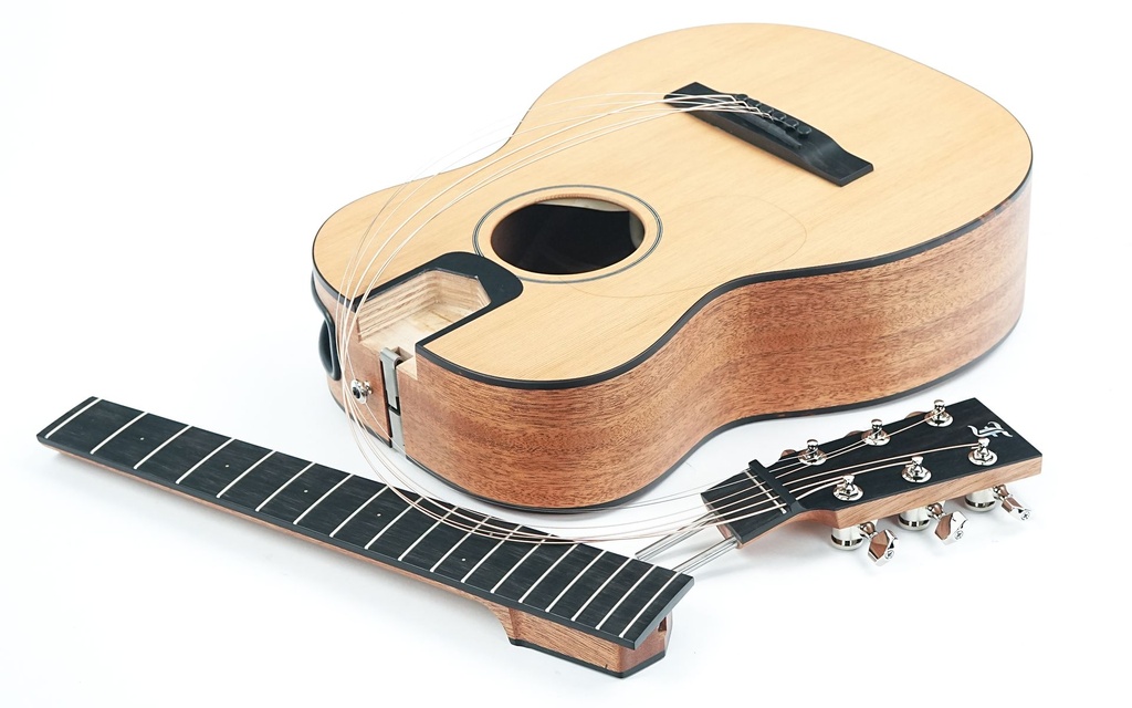 Furch LJ10 Little Jane CM Travel Guitar Lefty-12.jpg