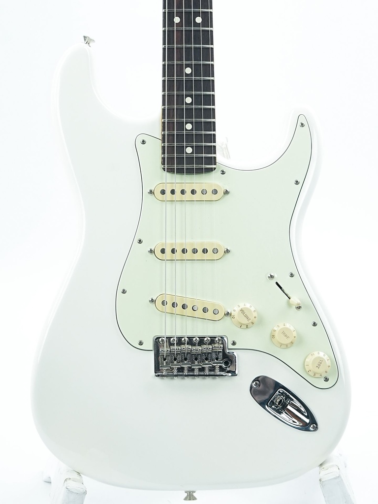 Fender American Performer Artic White 2023-3.jpg