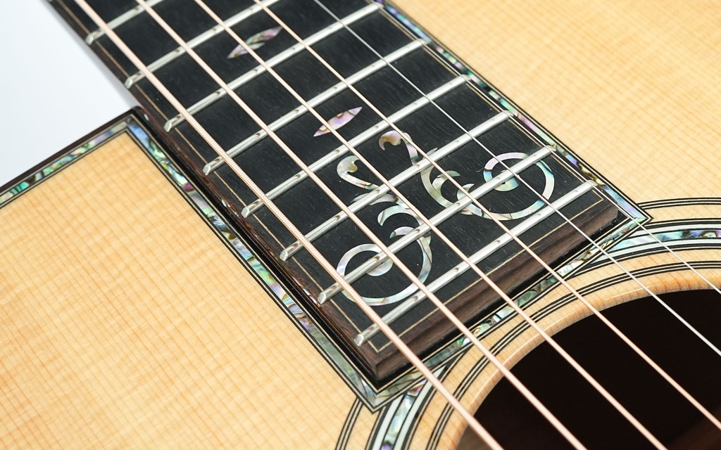 [2490586] Martin Custom Shop OM45 Compass Adirondack Flamed Koa 2021-11.jpg