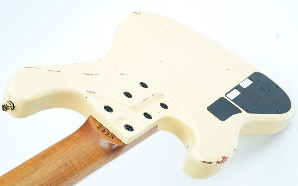 Mayones Jabba HF Aged Yellow 5-10.jpg