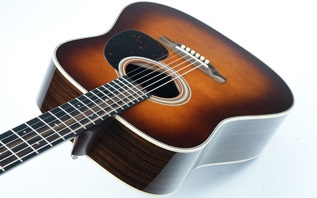 [2855259] Martin HD28 Ambertone 2024-8.jpg