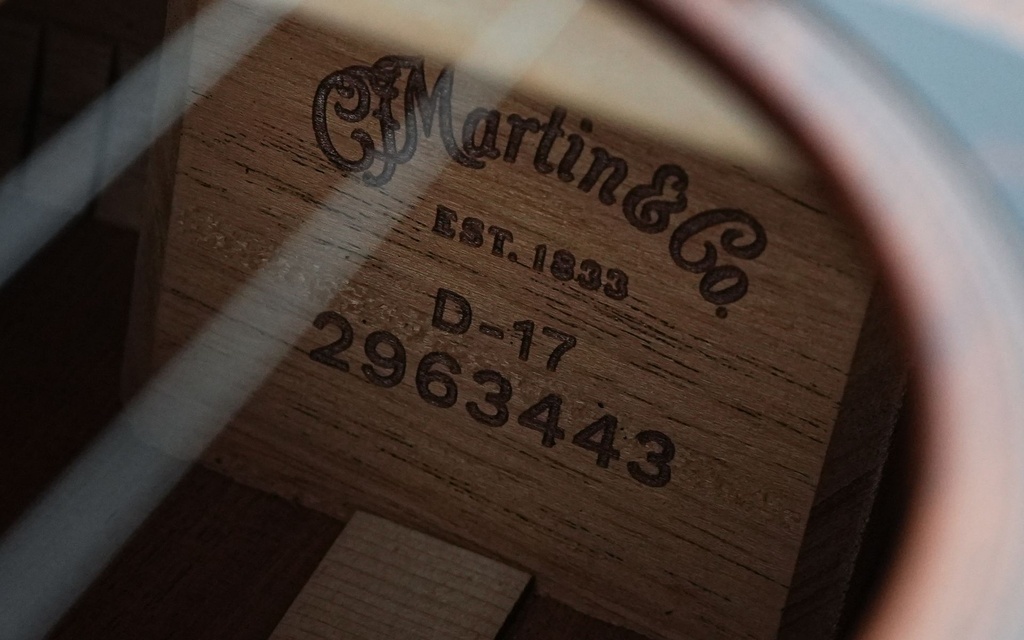 [GMA D-17-GE] Martin D17-12.jpg