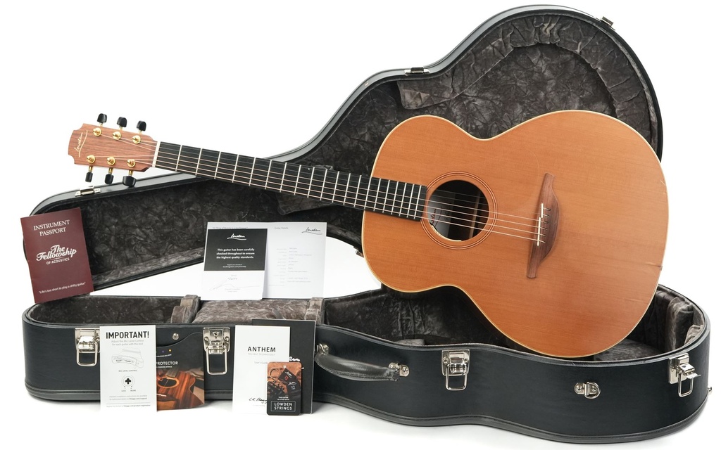 Lowden O22 Cedar Mahogany 2022-1.jpg