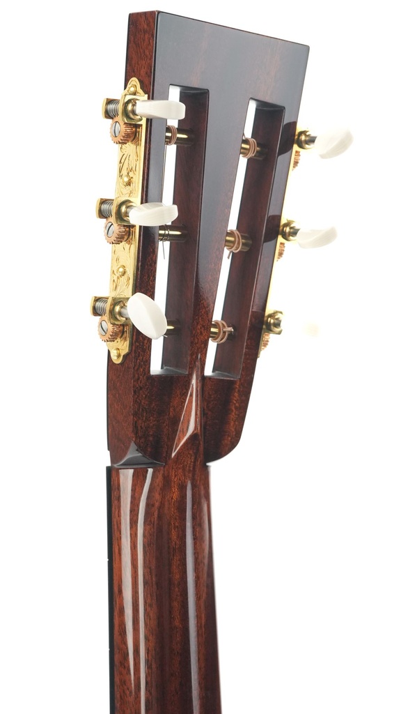 Collings Parlor 2H T Traditional Sunburst-5.jpg