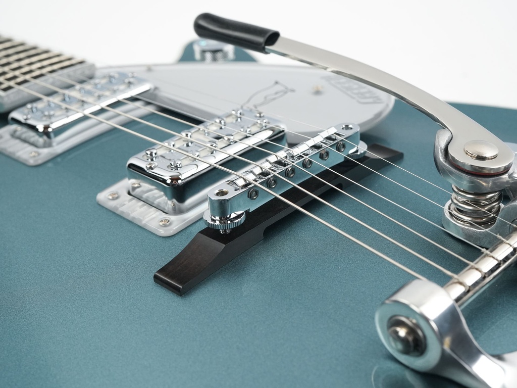 Gretsch G6134T-140 LTD 140th Double Platinum Penguin 2024-11.jpg