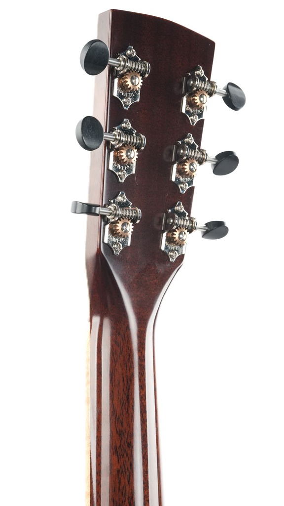 Goodall Traditional OM Adirondack Spruce Indian Rosewood 2017-6.jpg