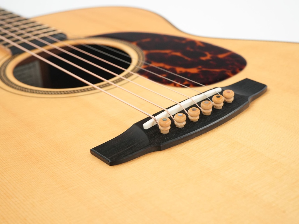 Goodall Traditional OM Adirondack Spruce Indian Rosewood 2017-11.jpg