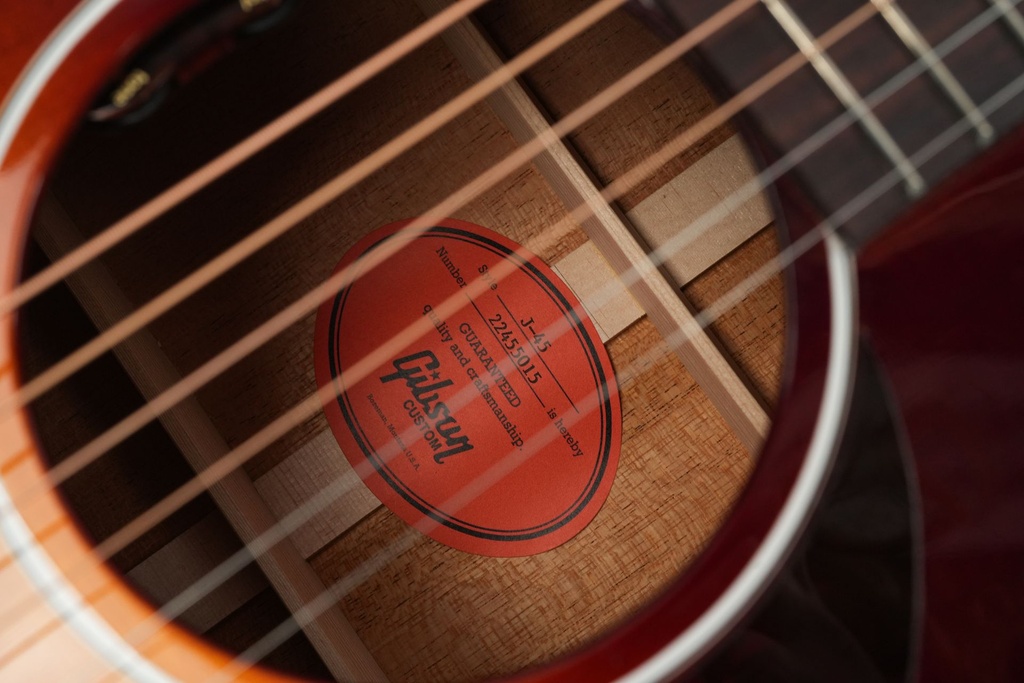 Gibson J-45 Standard Autumnburst-11.jpg