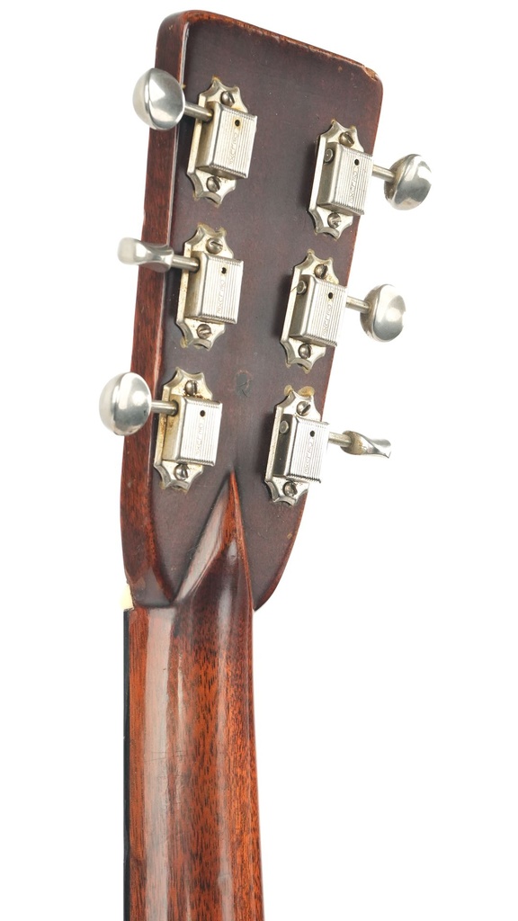 Martin D28 1947-5.jpg