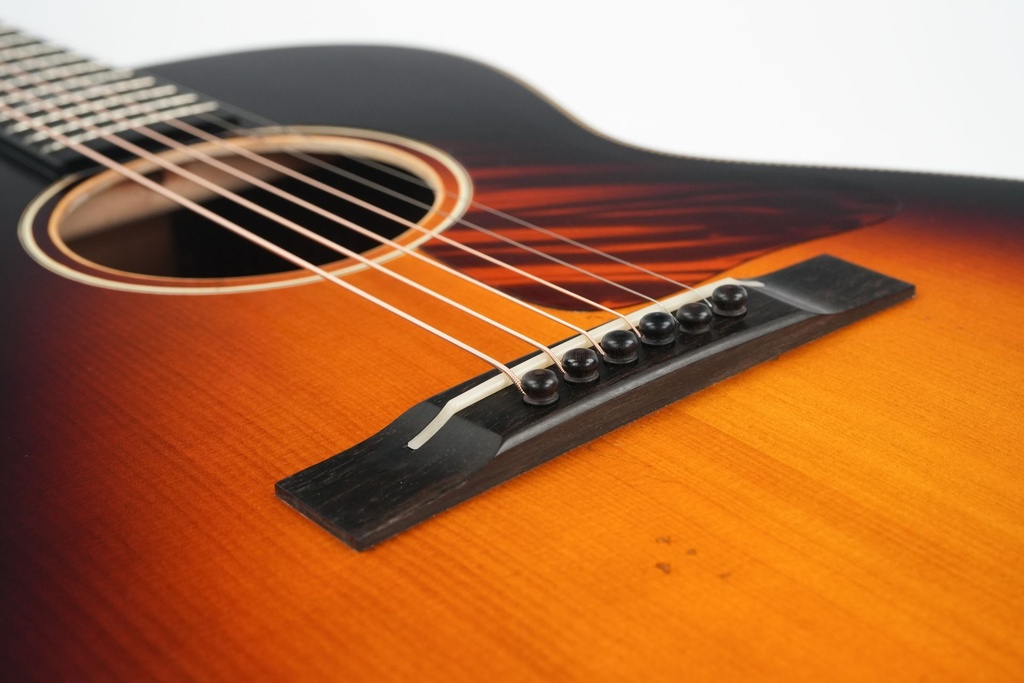 Eastman E22 00SS Vintage Sunburst 2025-10.jpg