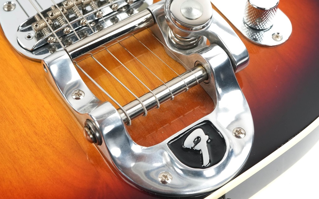 Fender Telecaster Bigsby   1962 reissue  Custom 3 tone sunburst  2001-11.jpg