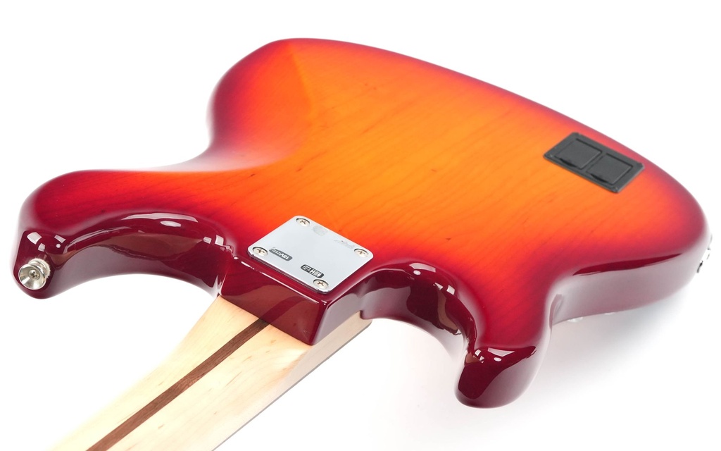 Fender Dimension Bass Cherry Burst 2013-9.jpg