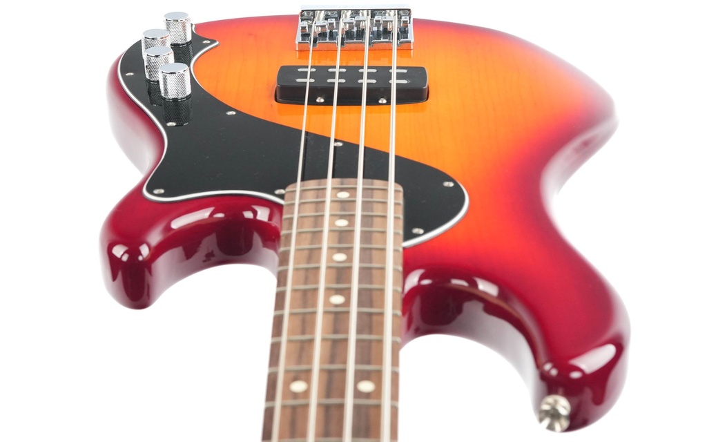 Fender Dimension Bass Cherry Burst 2013-12.jpg