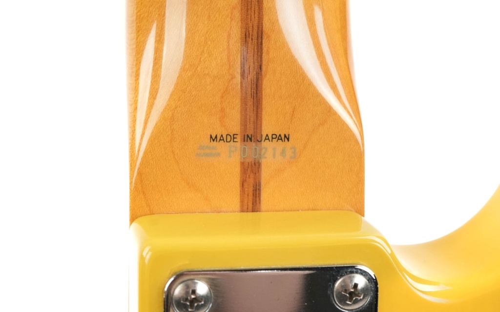 Fender  51 Precision Bass Butterscotch Japan -6.jpg