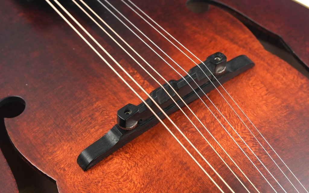 Eastman MD305 A-Style 2012-10.jpg