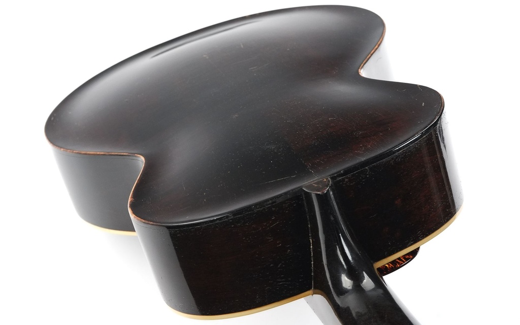 Gibson L3 Sunburst 1929-9.jpg