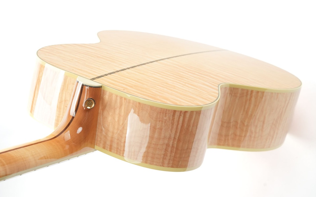 Gibson SJ200 Natural standard 2000-9.jpg