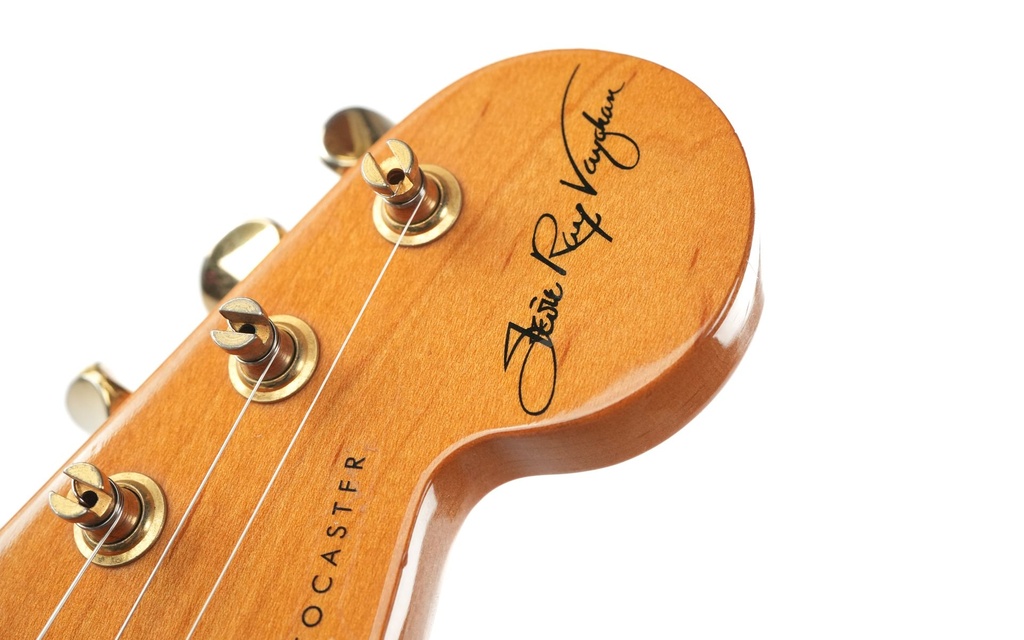 Fender SRV Stratocaster 1993-12.jpg