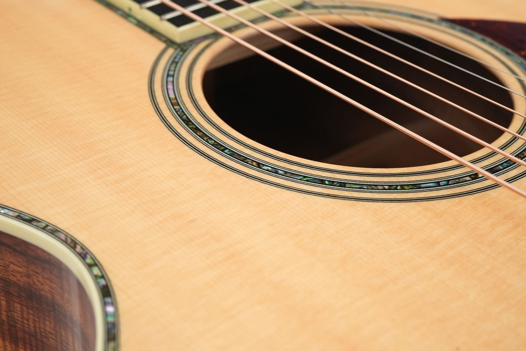 Collings OM42 Koa Spruce 2019-12.jpg